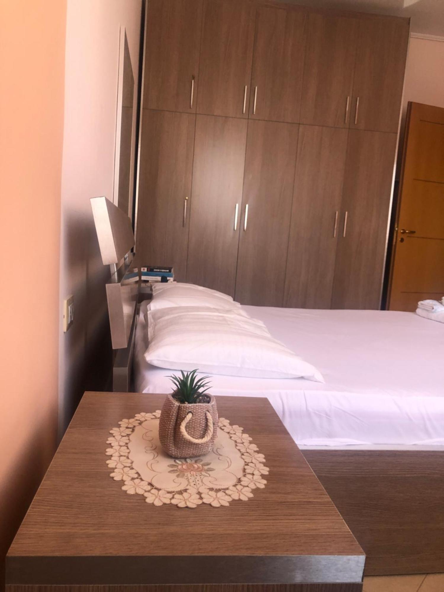La Casa Di Rozina X3 * Vlorë
